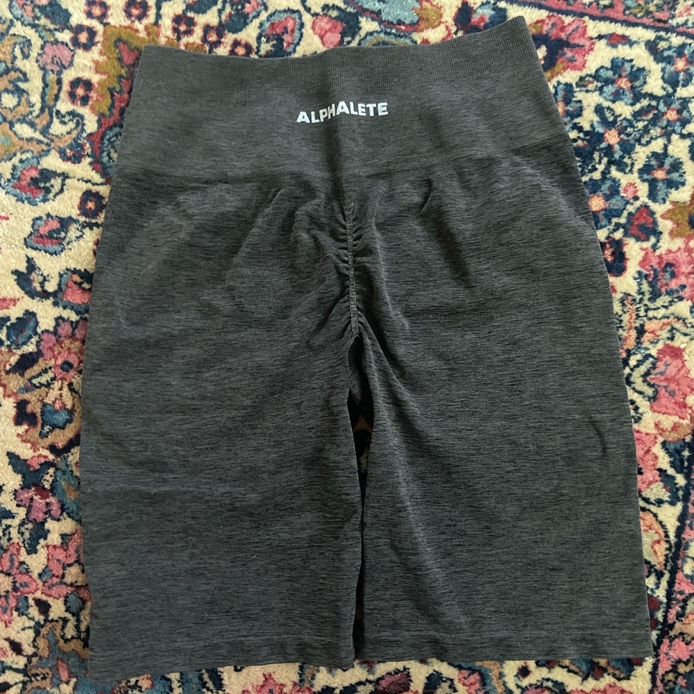 Alphalete Amplify Powder Grey Biker Shorts